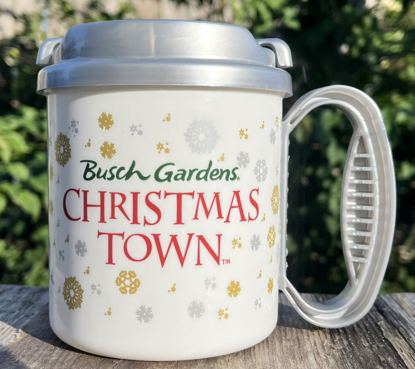 Busch Gardens Christmas Town 12oz Thermal Mug for Hot Chocolate or Coffee Handle