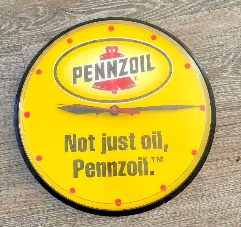 Pennzoil Plastic Clock – Does Not Work