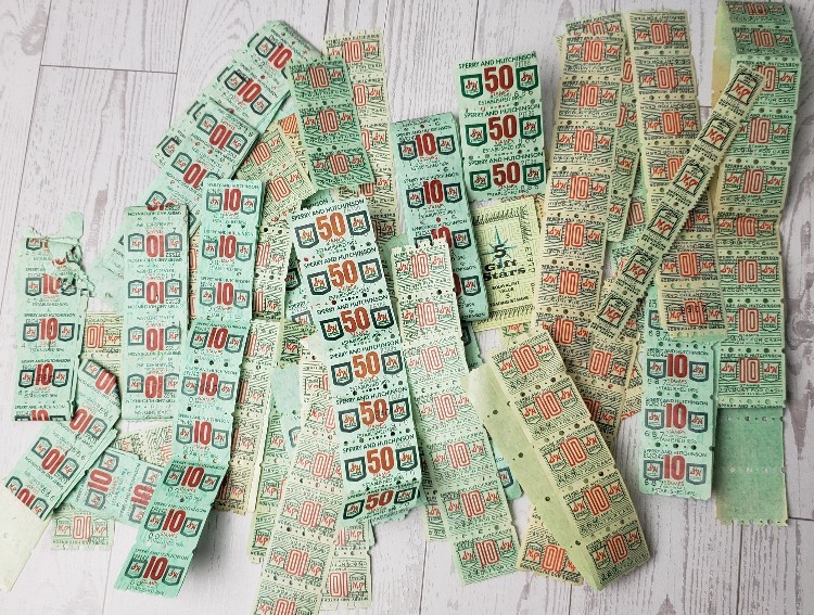 S&H Green Stamps Filled Books Certificates and Loose Stamp Vintage Large Lot