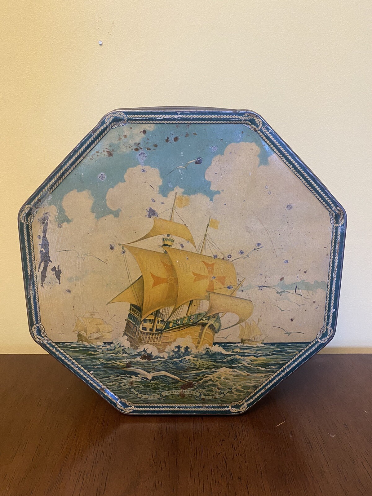 Vintage Loose Wiles Biscuit Company Octagon Tin – Sailing Ships