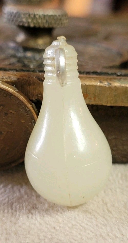 Vintage plastic Light Bulb Glow In The Dark gumball charm prize jewelry