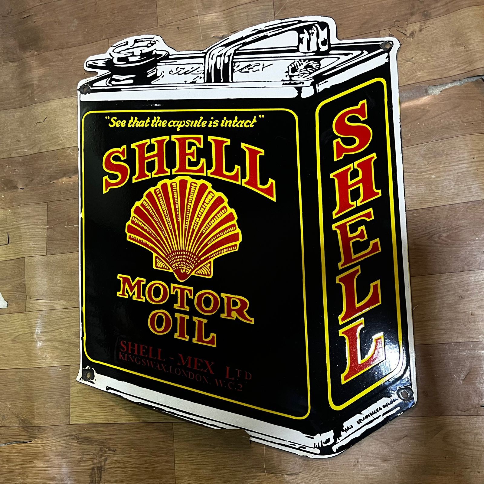 SHELL MOTOR OIL PORCELAIN ENAMEL SIGN 24 X 19 INCHES