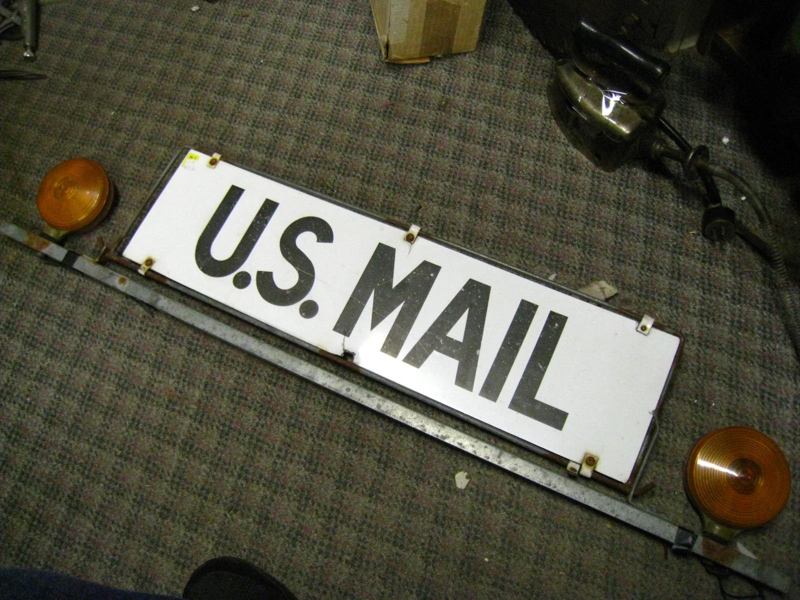 Vtg US MAIL post office postal service CAR TOPPER DELIVERY METAL SIGN W BRACKET