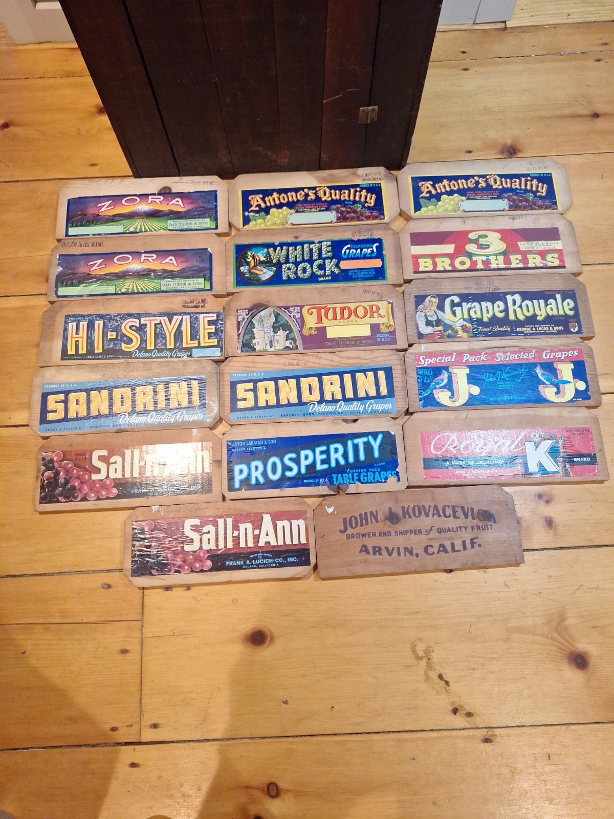 Fruit Crate Box Ends Advertising Lot 17