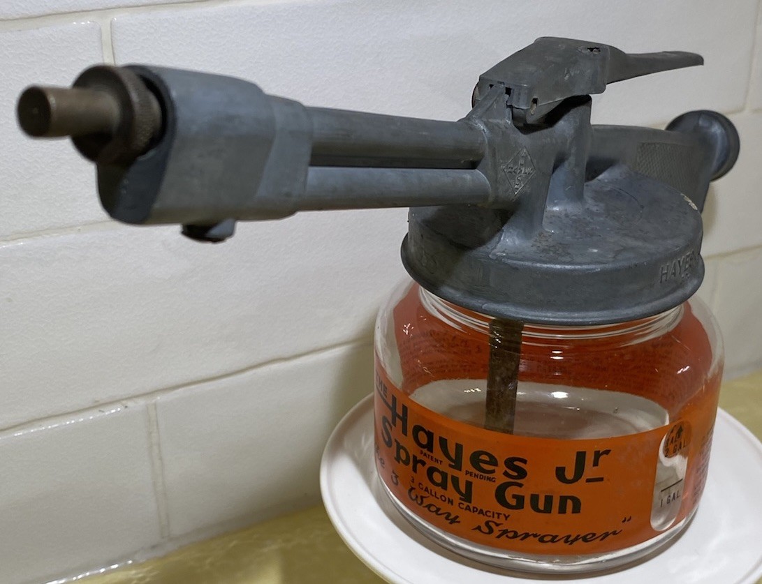 Vintage Hayes Jr 3 Way 3 Gallon Lawn Sprayer Glass
