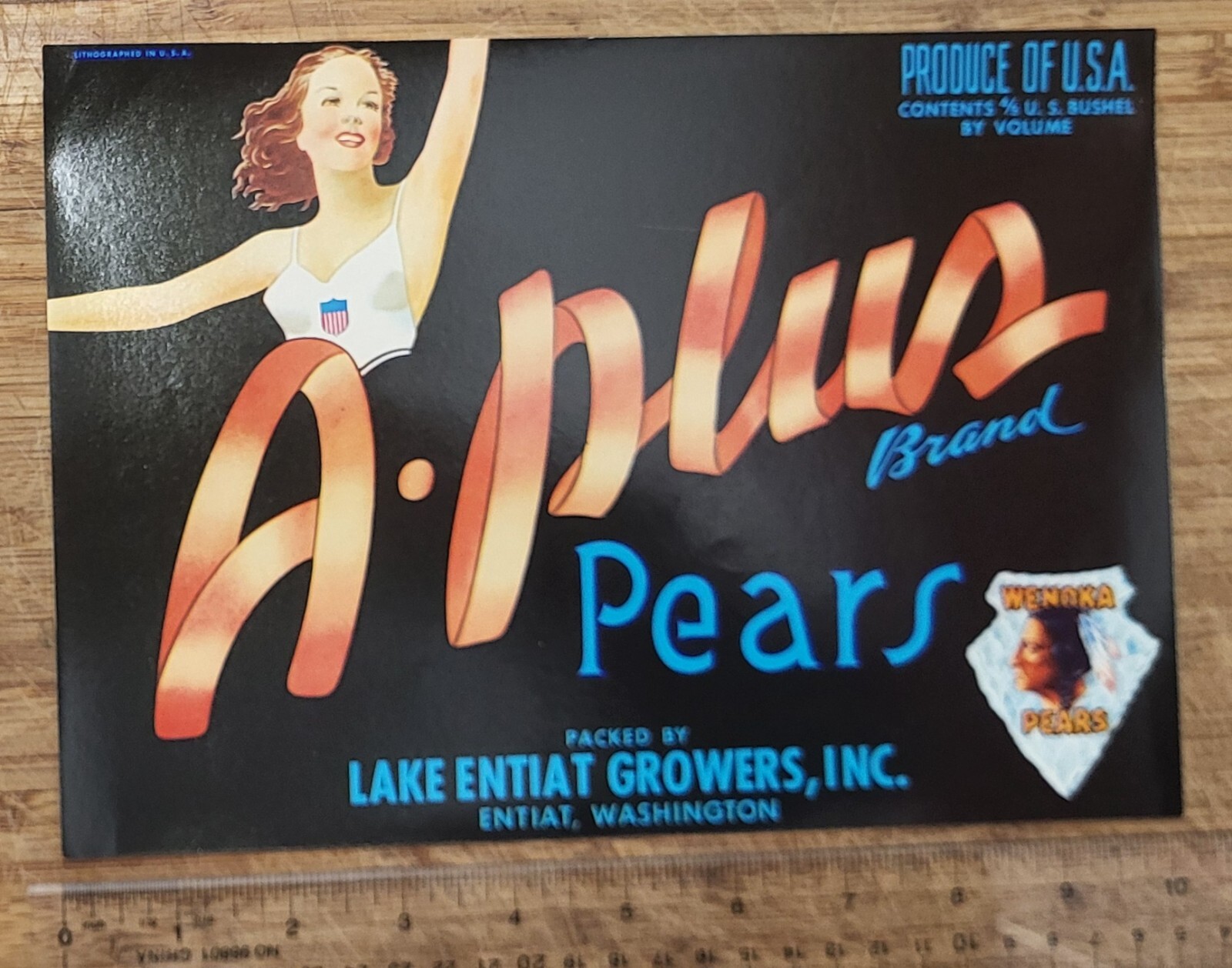 ADVERTISING Label A Plus Pears Lake Entiat Growers Washington