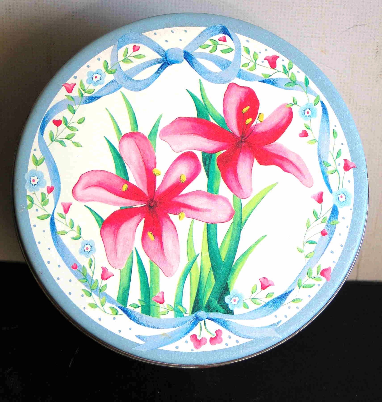 Pink Lilies Blue Bow on Metal Candy Tin Vintage 6.5 x 2.5″ FREE SH