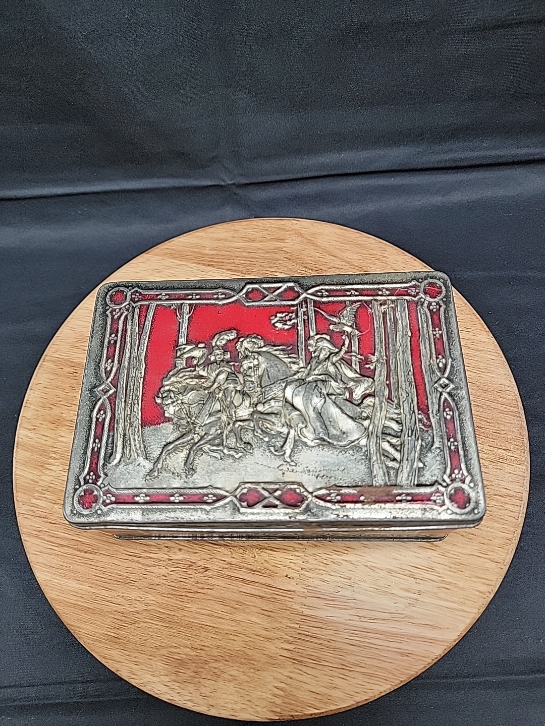 Vintage Riley’s Toffee Embossed Tin Box Red/Silver Medieval Horseback Hunt