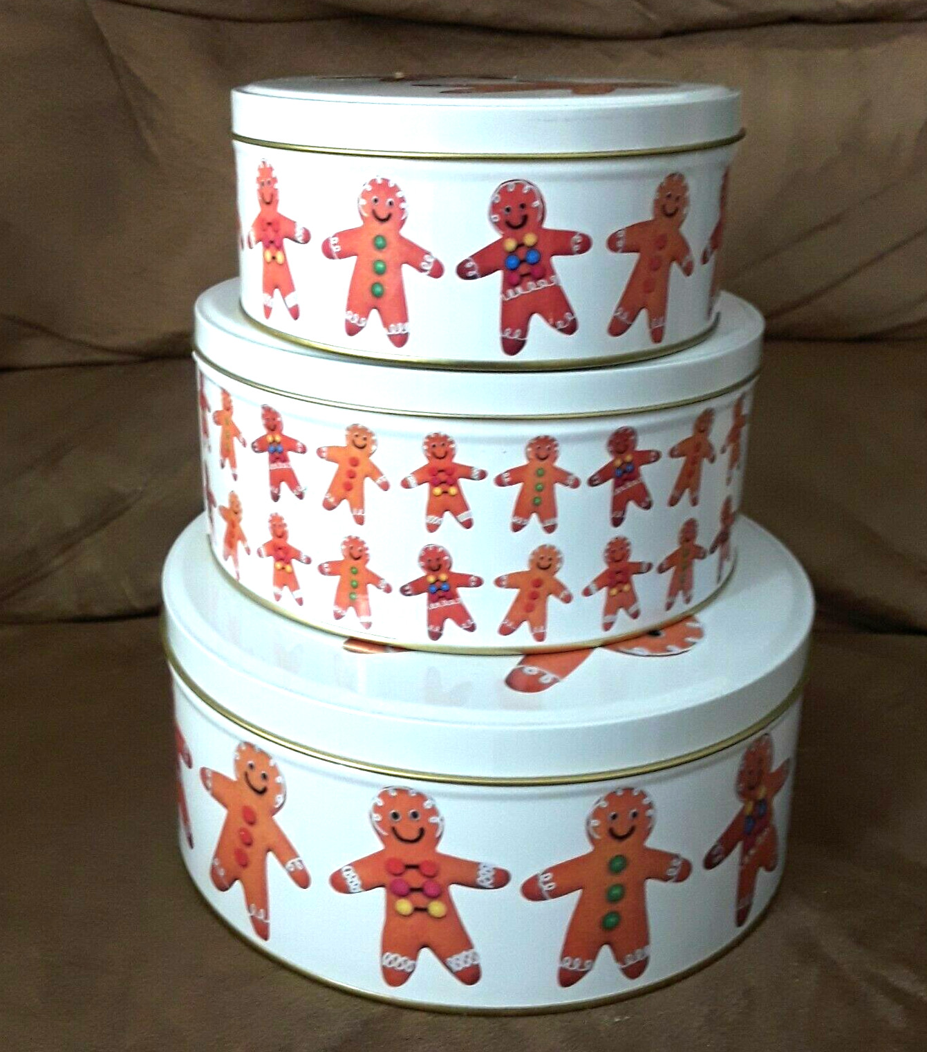 Christmas Nesting Tins Gingerbread Candy Cookies Gifts Presents Set of 3 ew