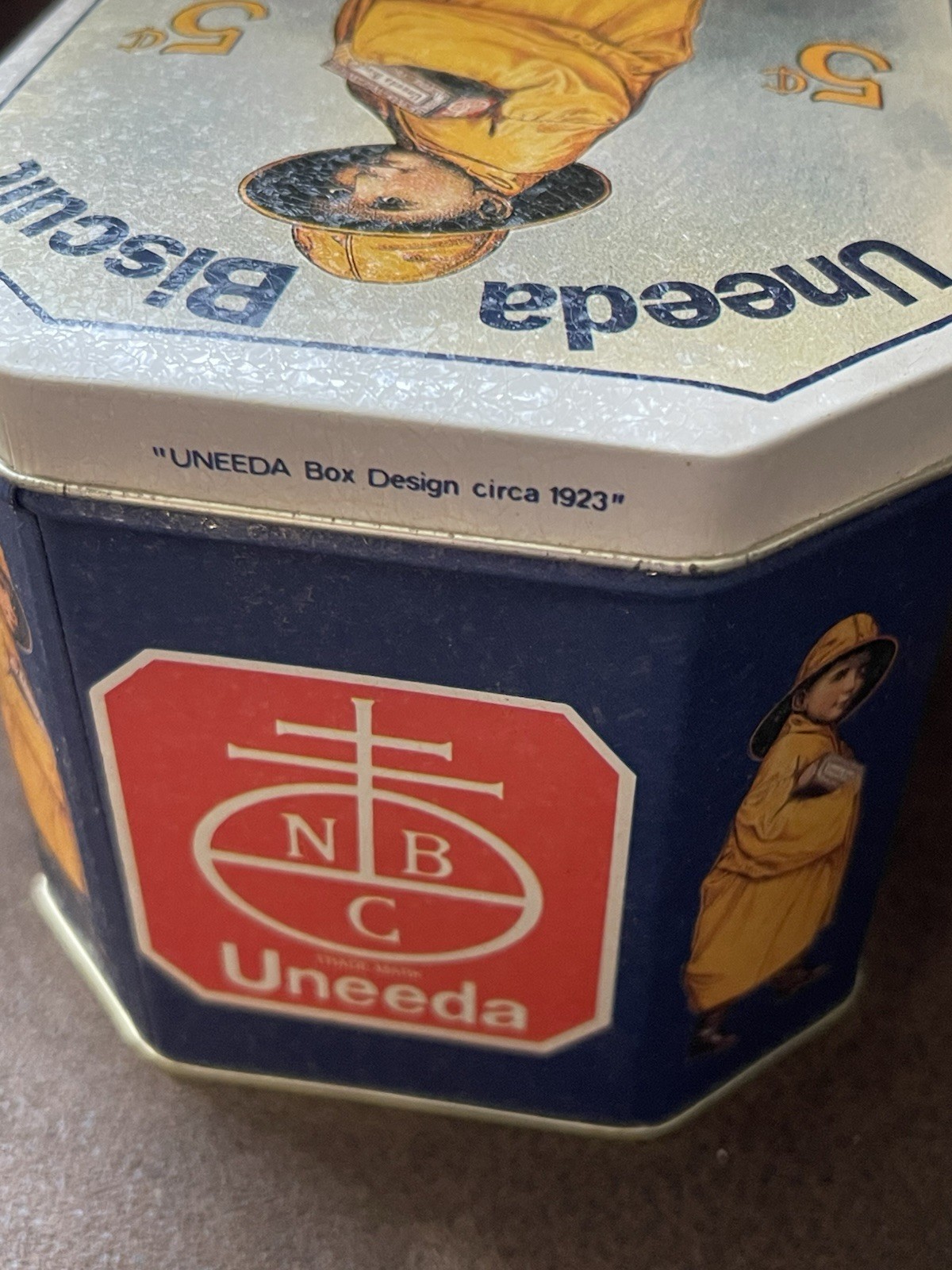 Vintage Nabisco Uneeda Biscuit National Biscuit Company Bristol Ware Tin