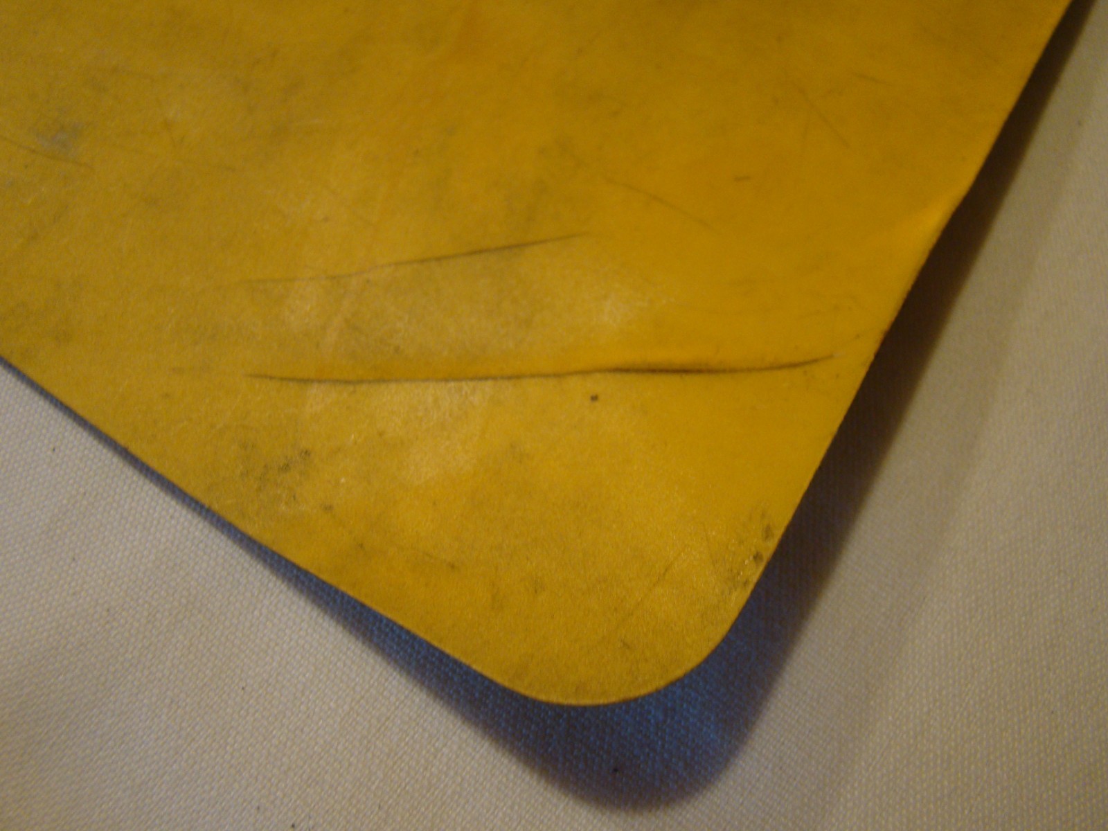 Vtg NAPA Lucas Oil 19″ X 14″ & Mobil 1 – 20 1/4″ x 14 3/8″ Counter Mats Lot of 3