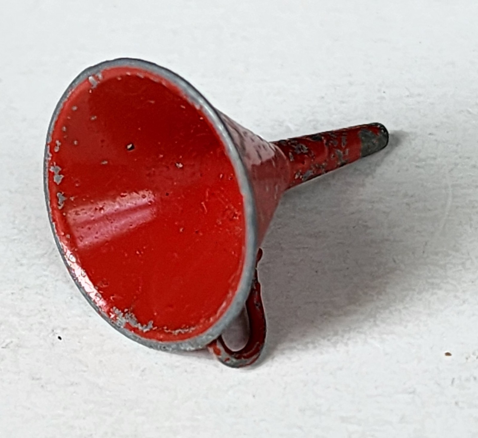 1926 DOWST Vintage Premium Cracker Jack Prize Toy Funnel Charm