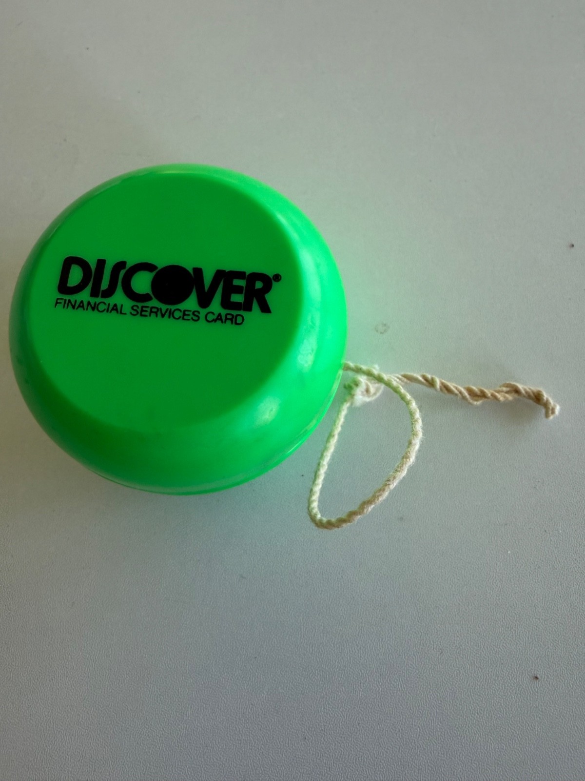 Vintage Yo-Yo ~ Advertising Discover Financial Service Card