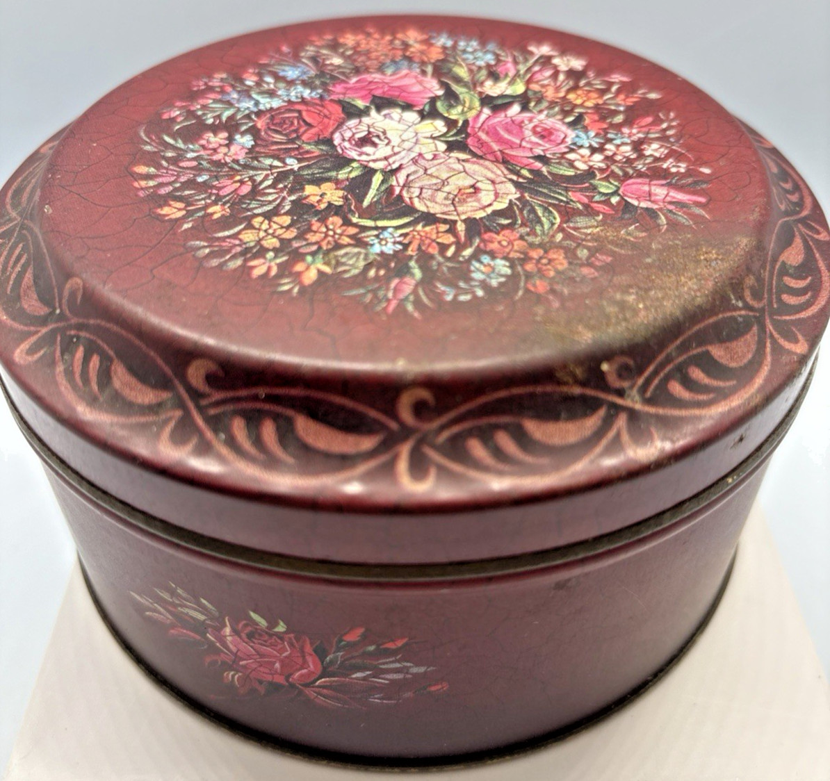 Vtg Tin Barringer Wallis And Manners Victorian Roses Maroon Tin Can Container