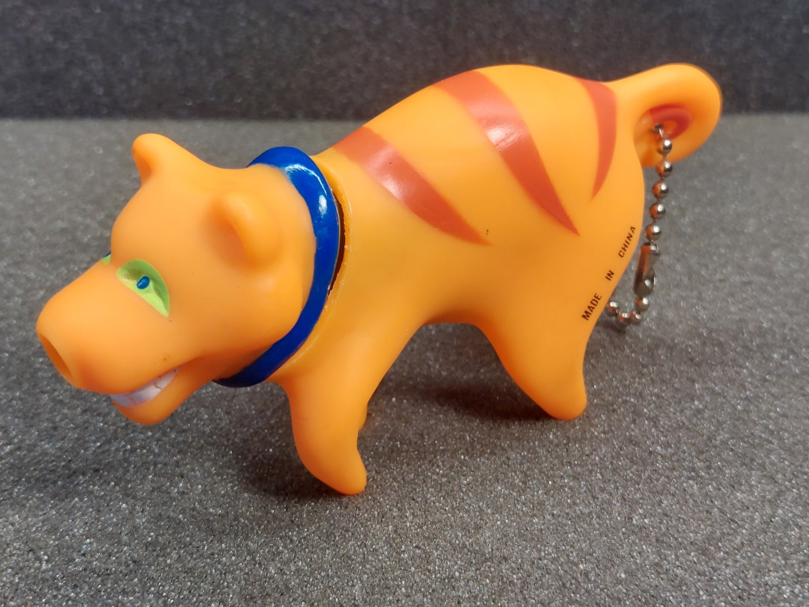 Vintage Pro Plan Squeeze Light Keychain Orange Cat Figure Pet Food Advertising