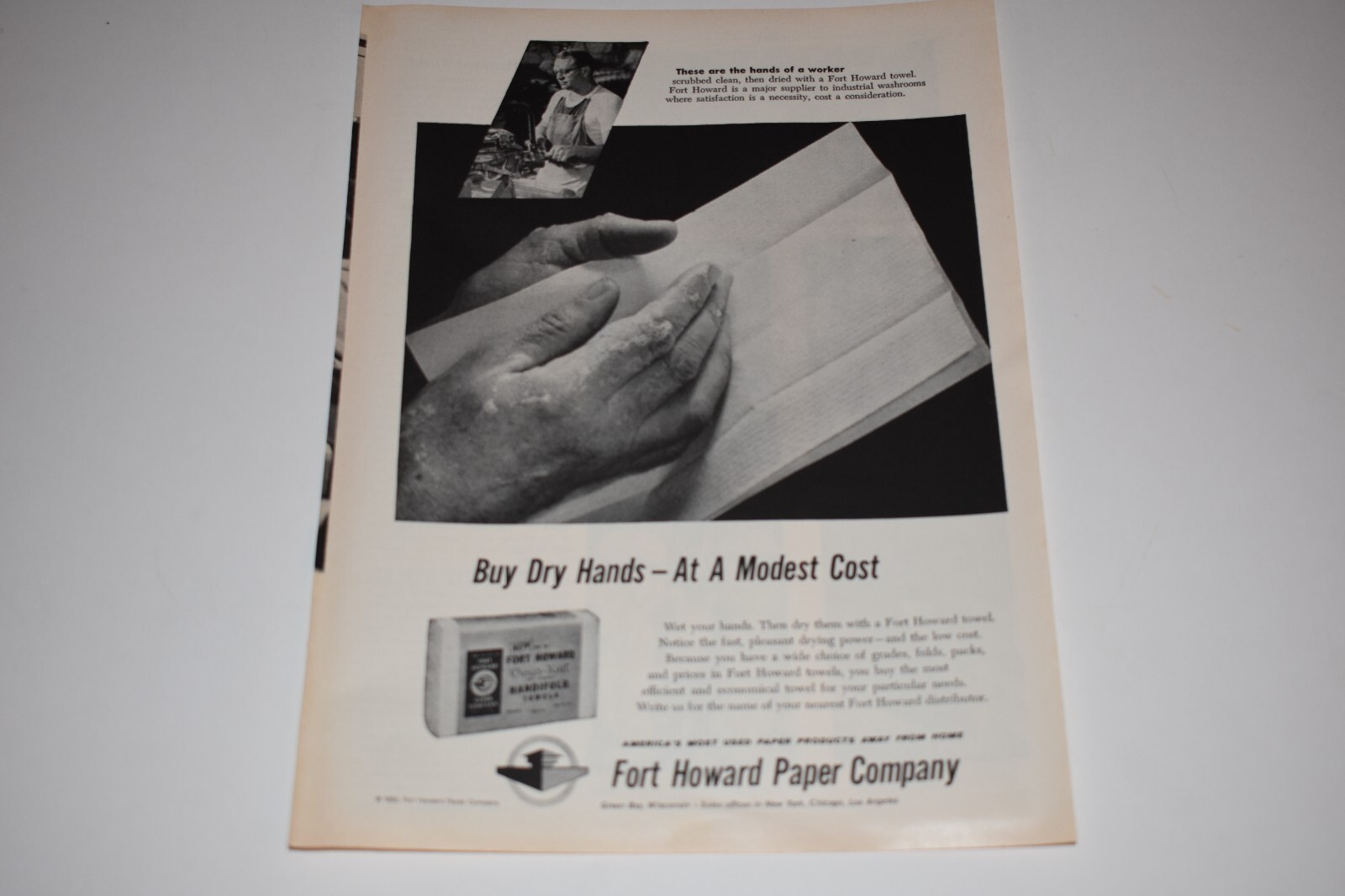 Vintage 1962 Fort Howard Paper Company Paper Towels Print Ad.