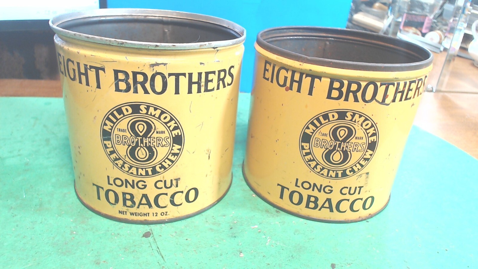 Vintage–2–EIGHT BROTHERES- LONG CUT TOBACCO Tin– cans Different