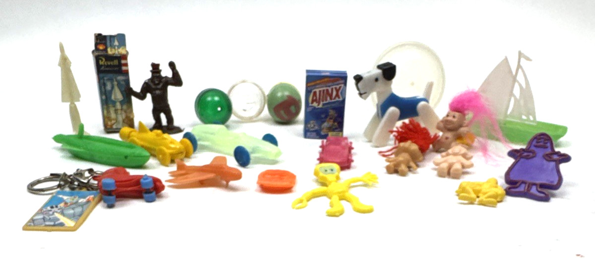 Vintage Plastic Charms Premium Cereal Prize Toys Lot Gumball Miniature Hong Kong