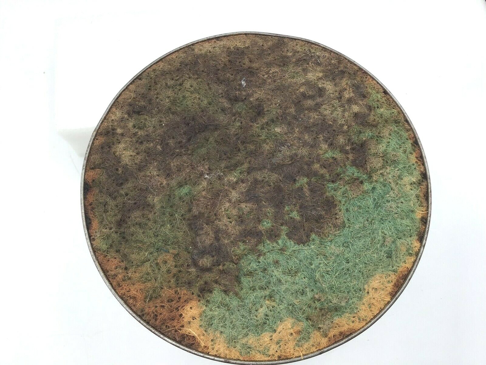 Antique 5″ diameter 4″ tall Beeman’s Pepsin Gum Tin – no cover – scarce