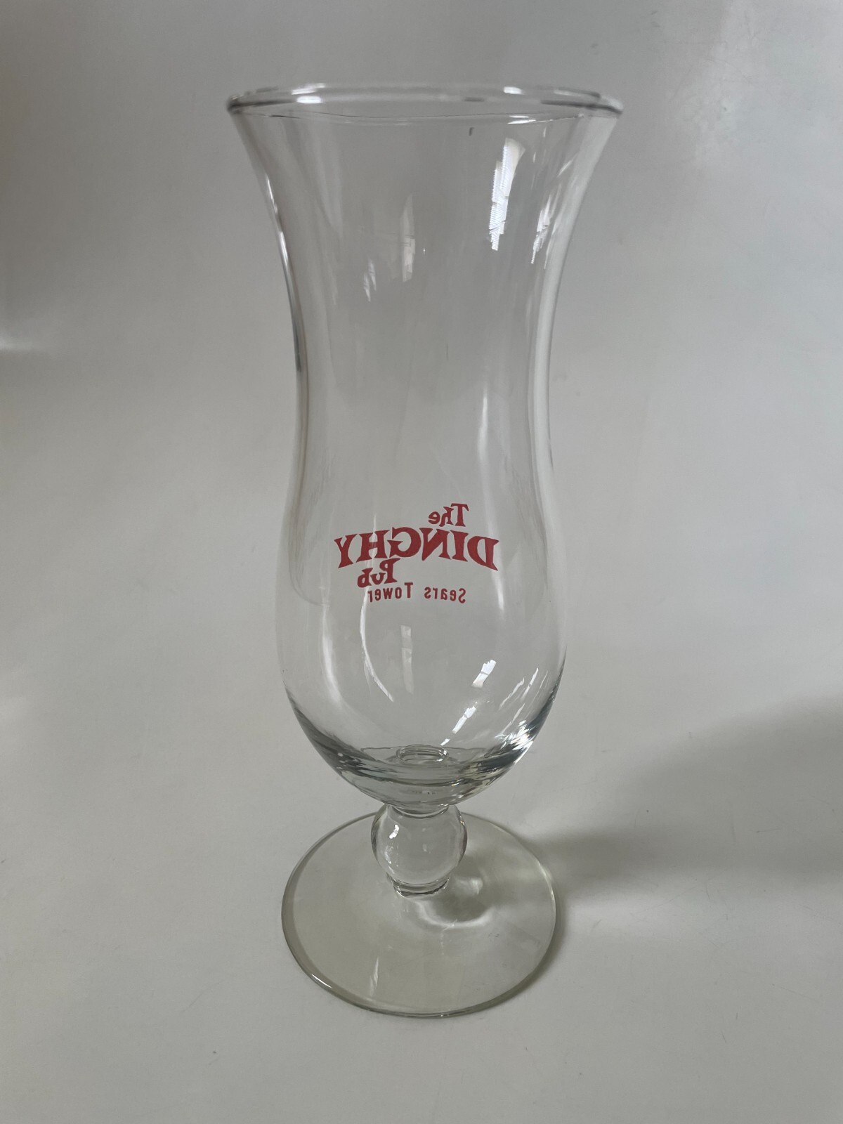 Vintage THE DINGHY PUB in The Sears Tower 8-1/4” HURRICANE GLASS Excellent !