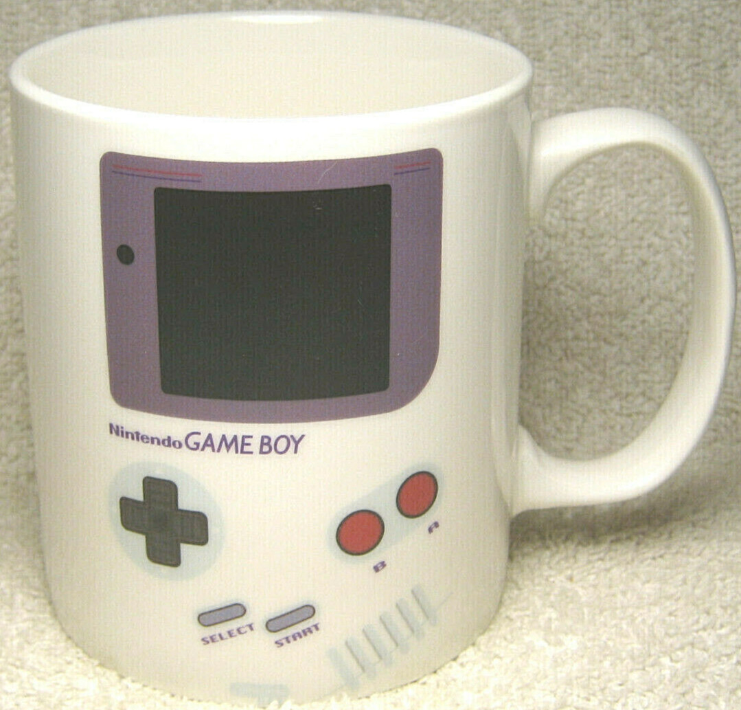NINTENDO GAME BOY 12 OUNCE PORCELAIN COFFEE CUP MUG 2016 BY PALADONE – NICE