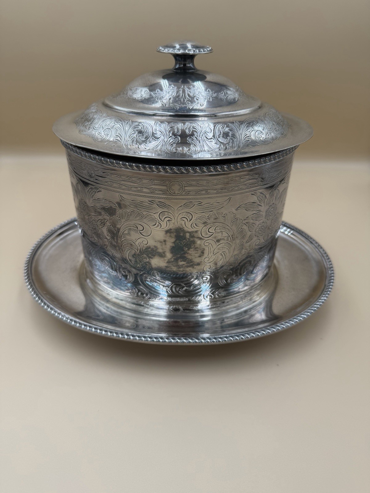 Vintage English Silver Plate Biscuit Barrel Cracker Jar Floral Repousse EPNS
