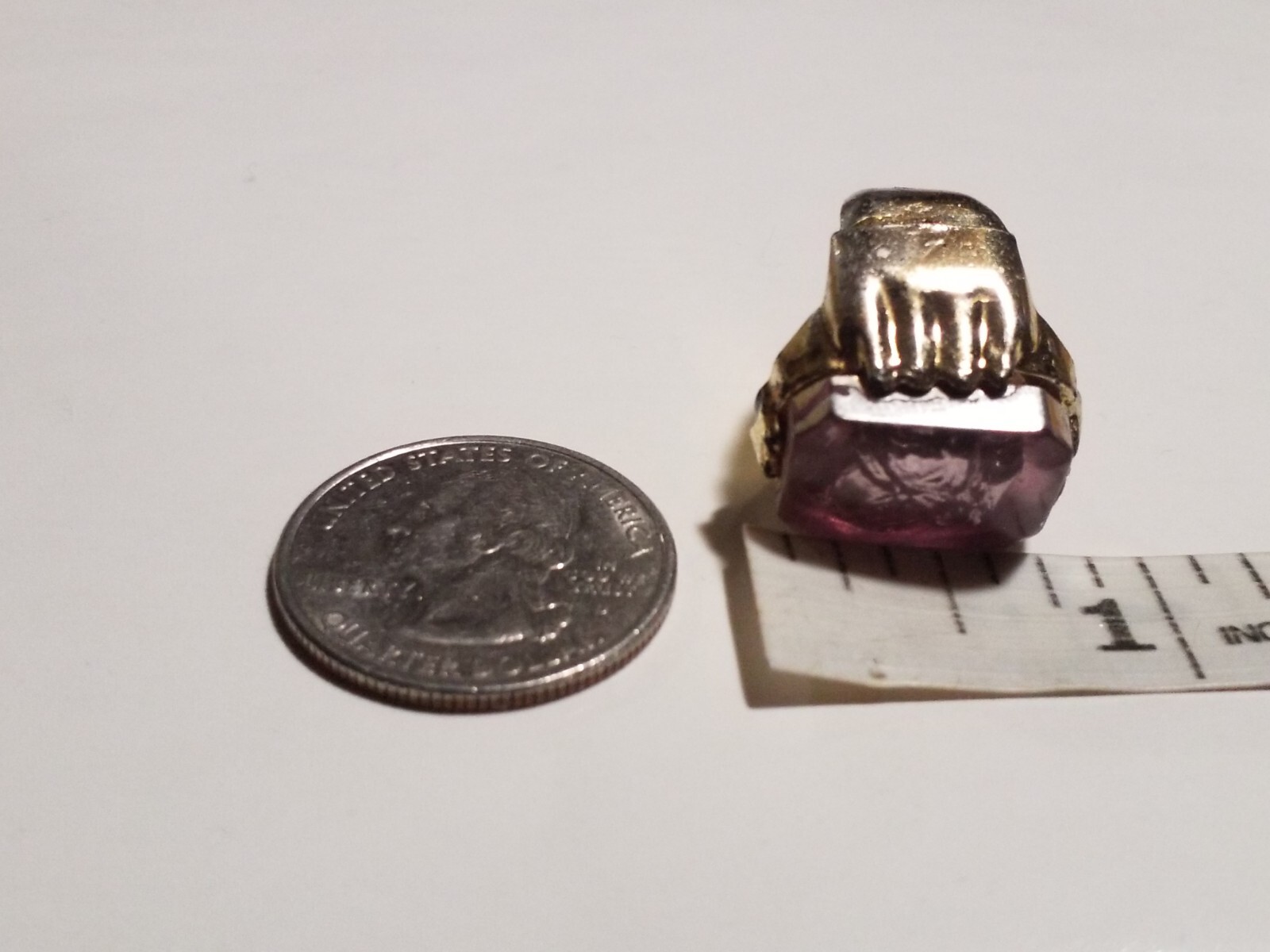 Vintage 1950’s Premium Prize Childs Ring Pink Faux Stone W/ 3D Image Inside
