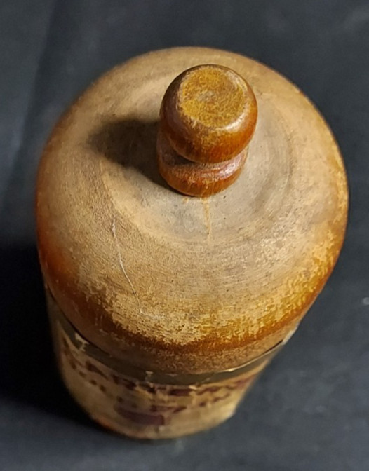 Old Empty Wood Container Carter’s Gold Paint Carters Ink Co Boston Chicago Label