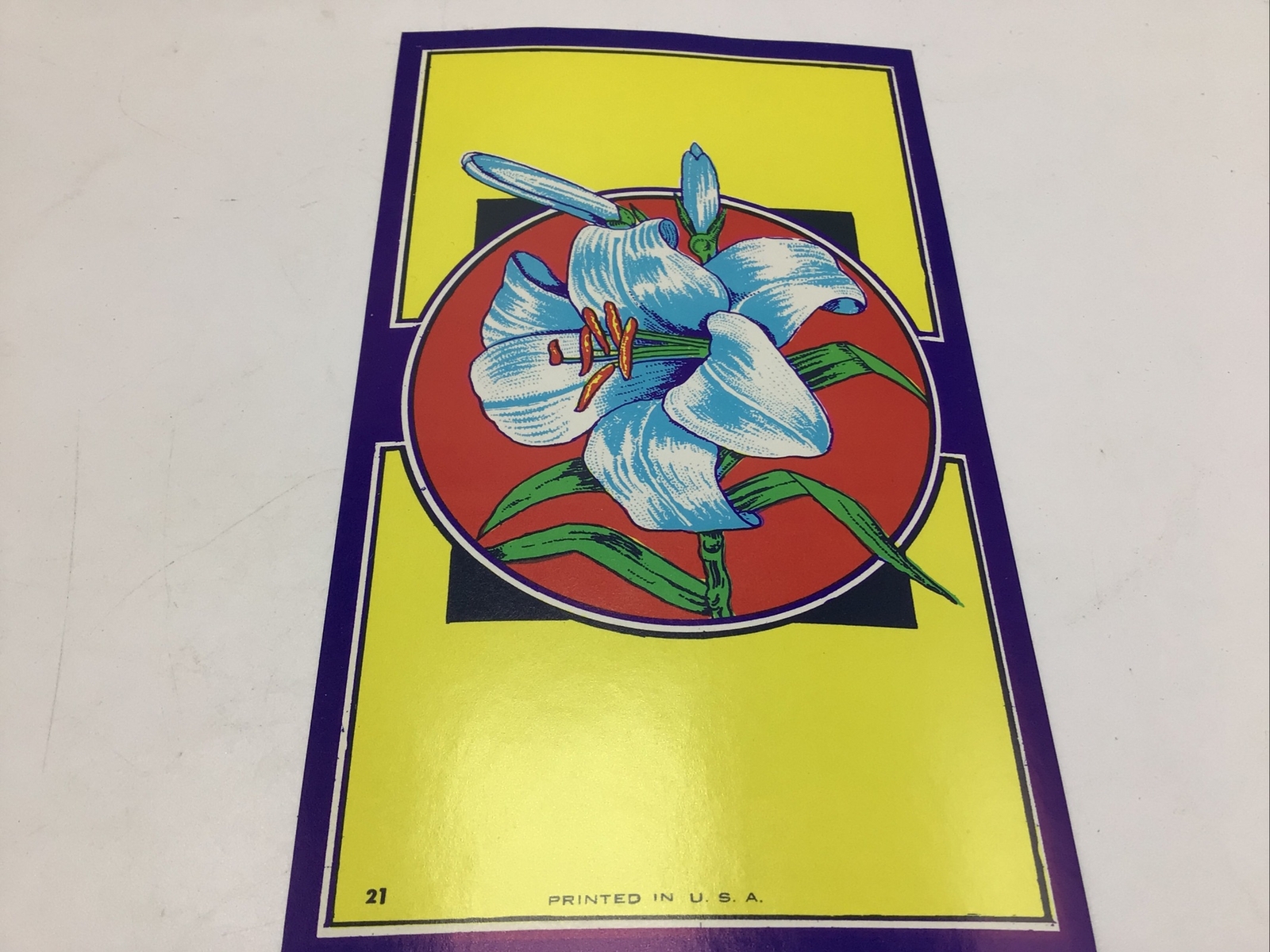 Broom Label Vintage 1930’s Easter Lily Yellow Blue Art Deco Litho 6″ x 3.5″