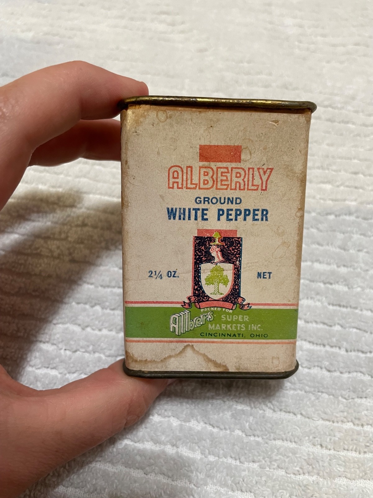 Alberly Ground White Pepper Paper label 2 1/4 ounces Spice Tin As Seen Ohio