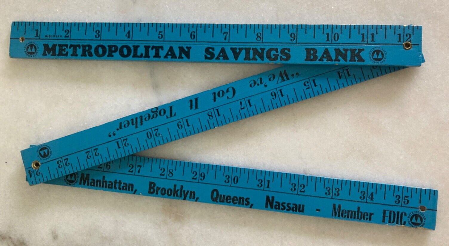 VTG METROPOLITAN SAVINGS BANK ADVERTISING FOLDING YARD STICK WOOD USA MEASURE