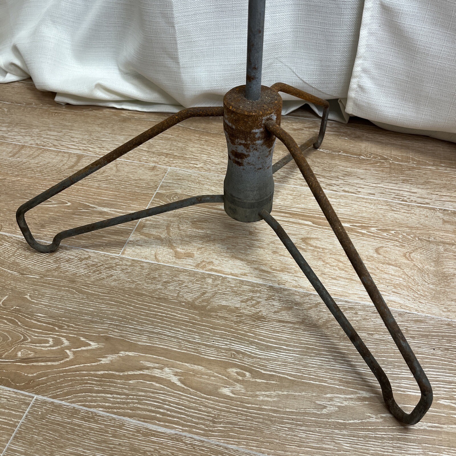 Antique 1940’s Adjustable Art Wire Mannequin Base Stand Pole Rack VTG Industrial