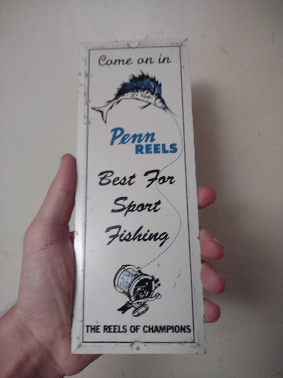 SCARCE VINTAGE PENN FISHING REELS PAINTED METAL DOOR SIGN BATE SHOP MARLIN