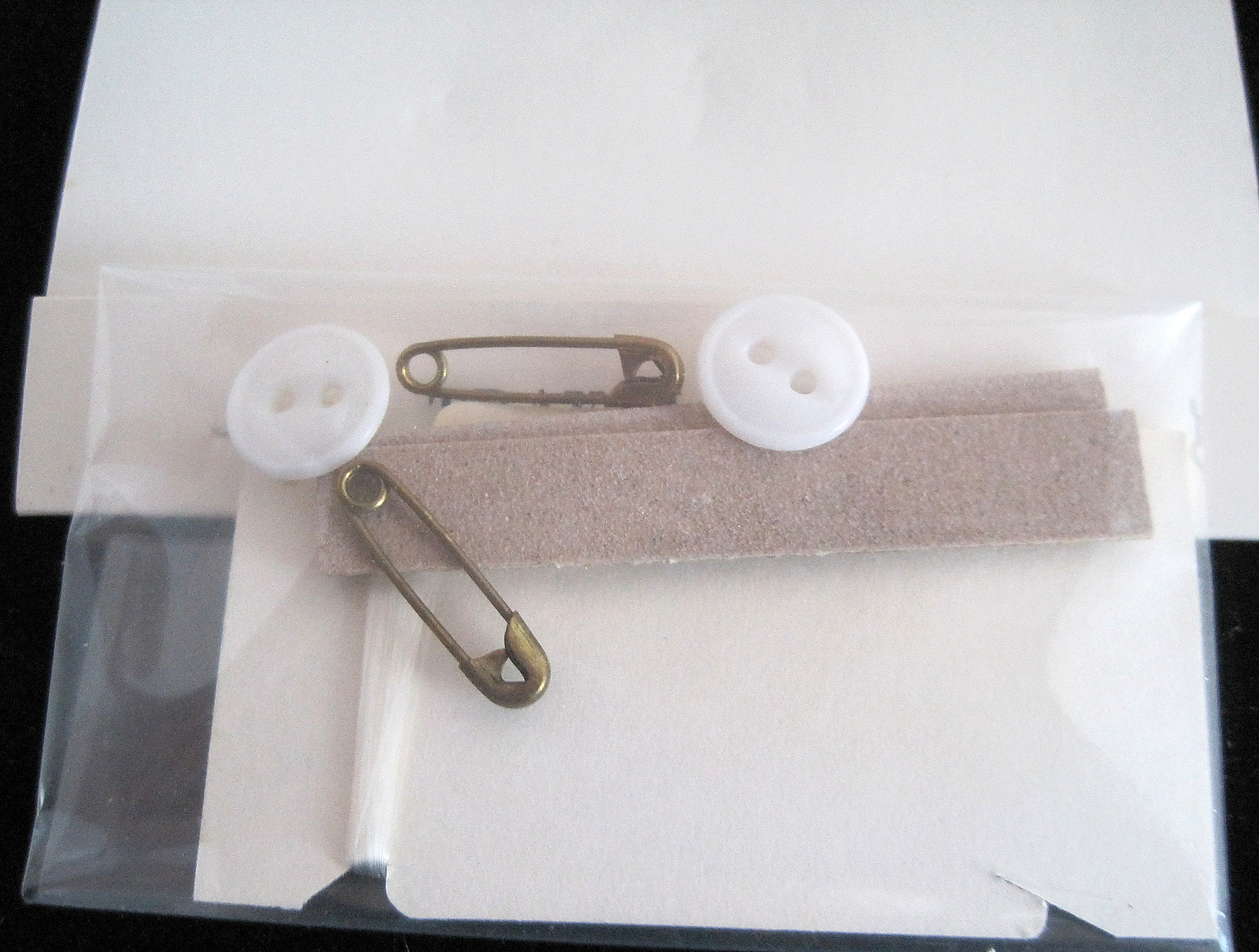 Vintage 1980s American Savings Bank Promotional Advertising Travel Sewing Kit