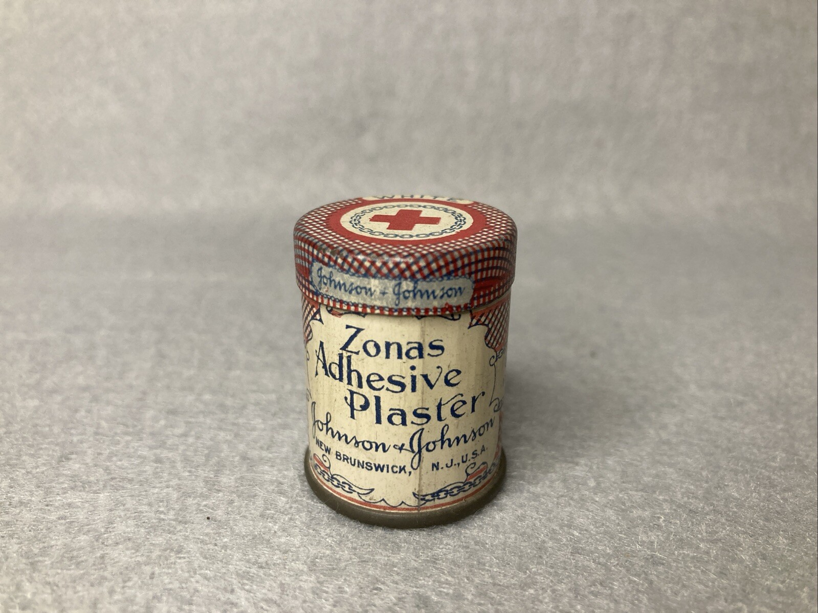 Vintage Zonas Adhesive Plaster Tin – Johnson & Johnson – New Brunswick, NJ, USA