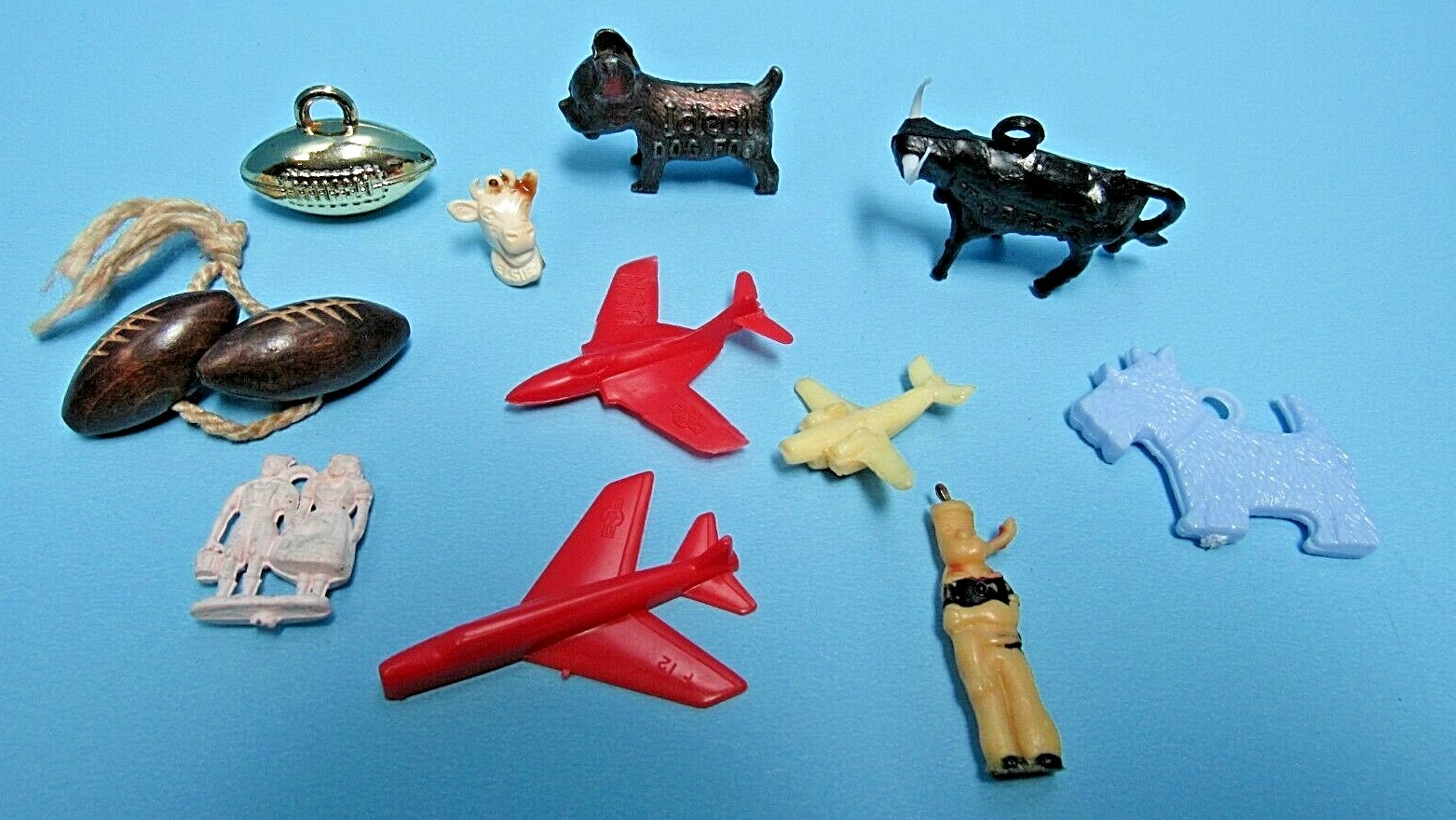VINTAGE 11-LOT OF MISCELLANEOUS CRACKER JACK, CHARMS, AND PRIZES ~ POPEYE & MORE