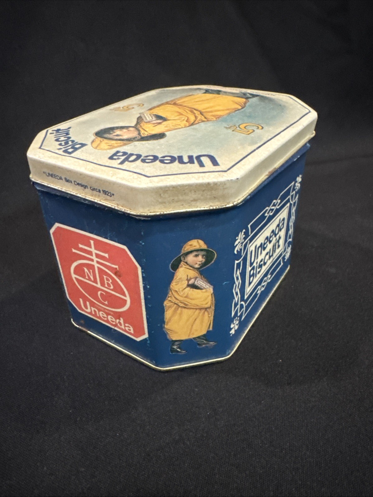 Vintage Nabisco Uneeda Biscuit National Biscuit Company Bristol Ware Tin