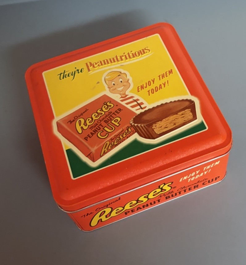 REESES PEANUT BUTTER CUP Hersheys Food Corp 6 x 6 Tin Canister Vintage 1997