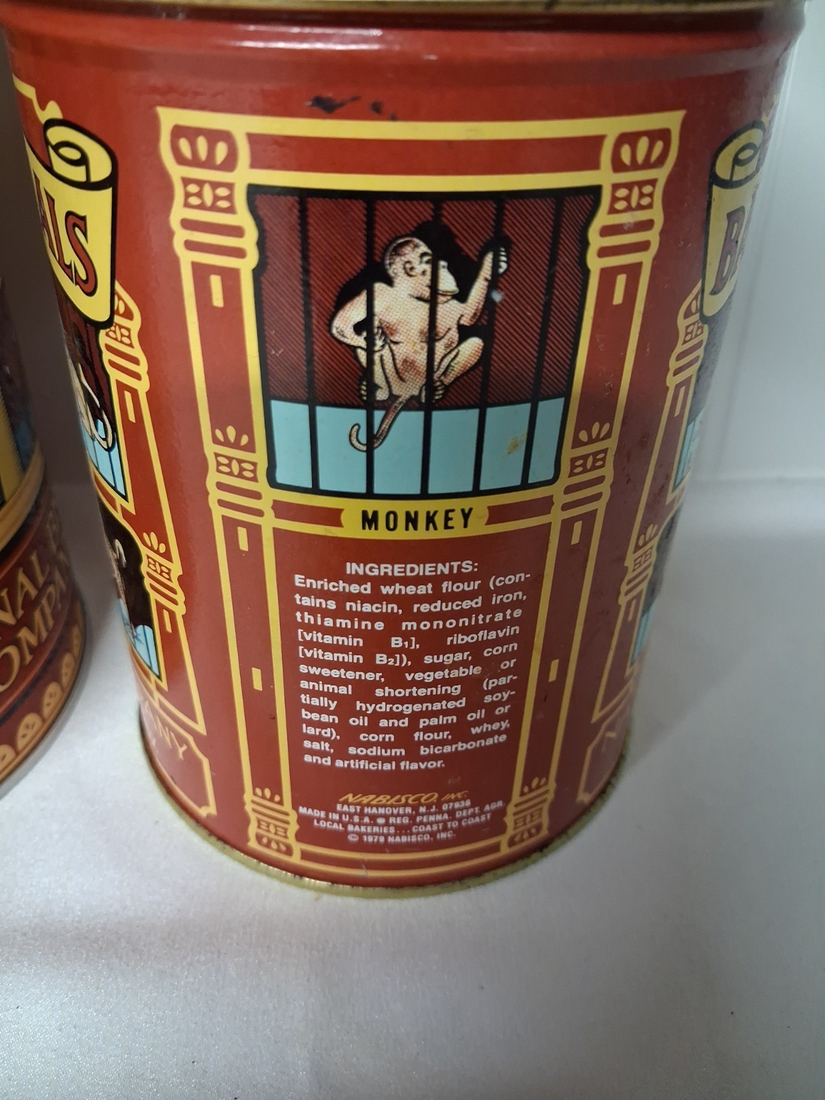 VINTAGE 1979 NABISXO BARNUMS ANIMALS NATIONAL BISCUIT CO. CRACKERS CIRCUS TIN CA