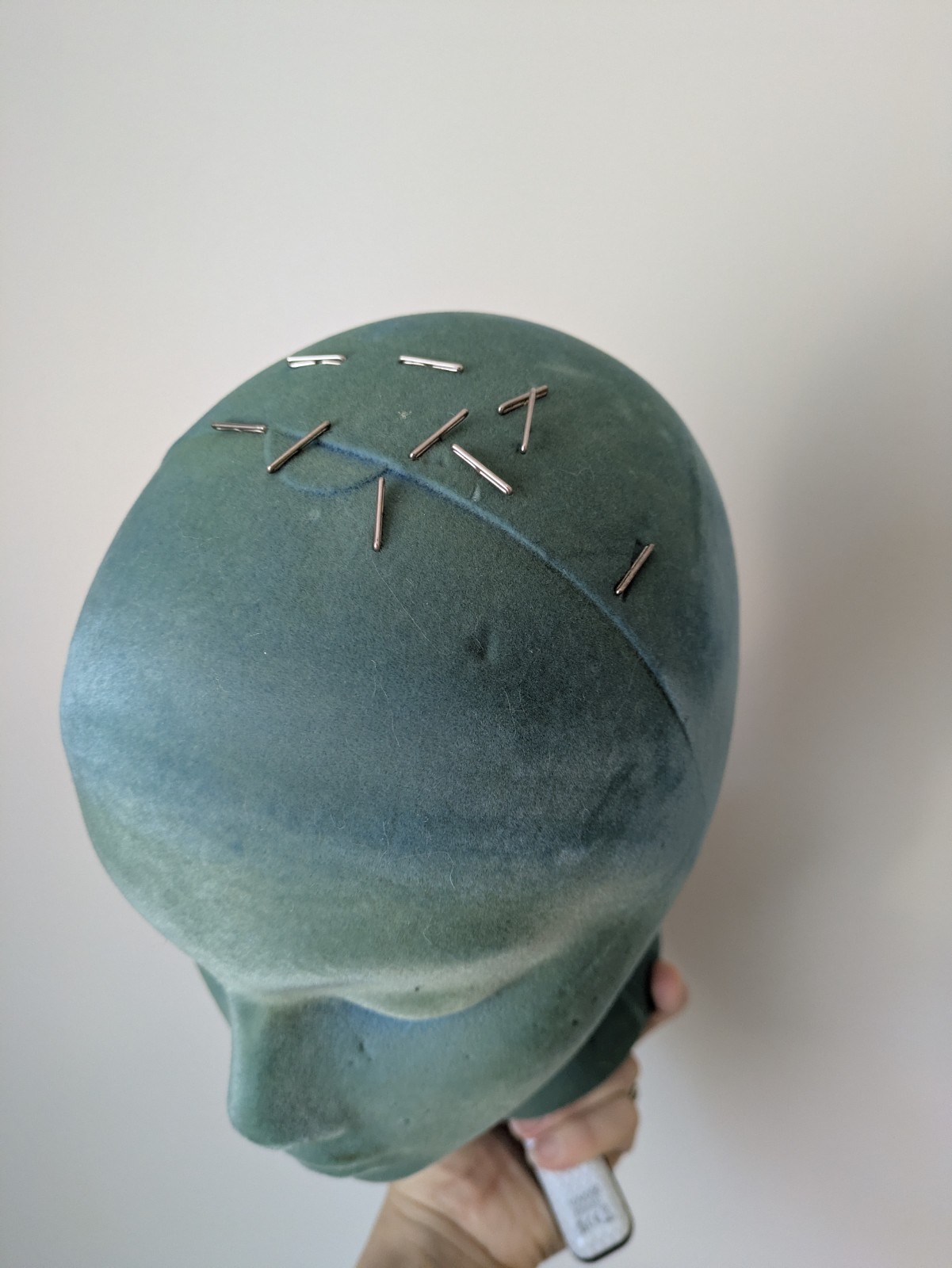 Vtg Light Blue Velvet Flocked Mannequin Head Wig Hat Stand With Hat Pins