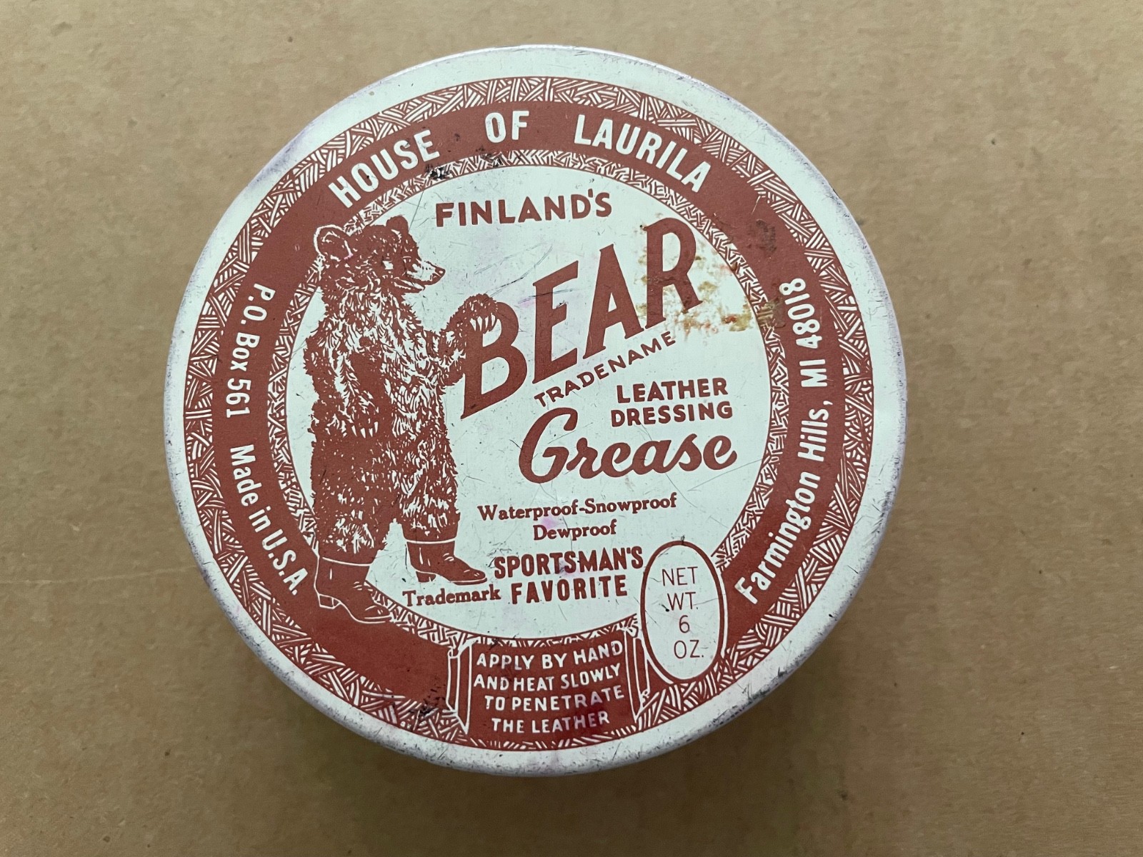 Vintage FINLAND’S BEAR Leather Grease Tin Farmington Hills MI Brown Grizzly