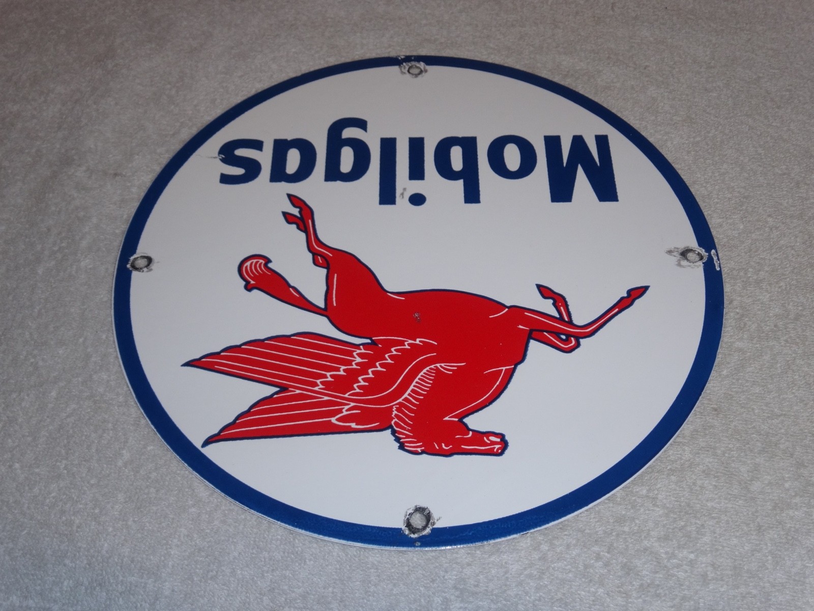 VINTAGE MOBIL MOBILGAS PEGASUS HORSE 11 1/2″ PORCELAIN METAL GASOLINE & OIL SIGN