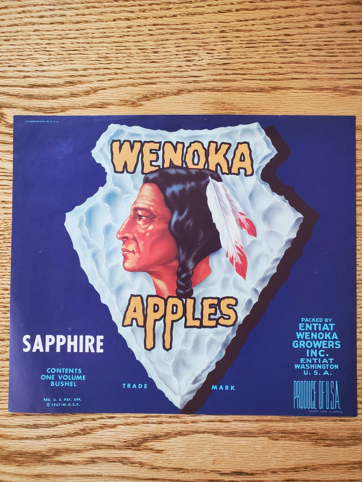 VINTAGE ORIGINAL WENOKA SAPPHIRE INSET APPLE CRATE LABELS ENTIAT WENOKA GROWERS