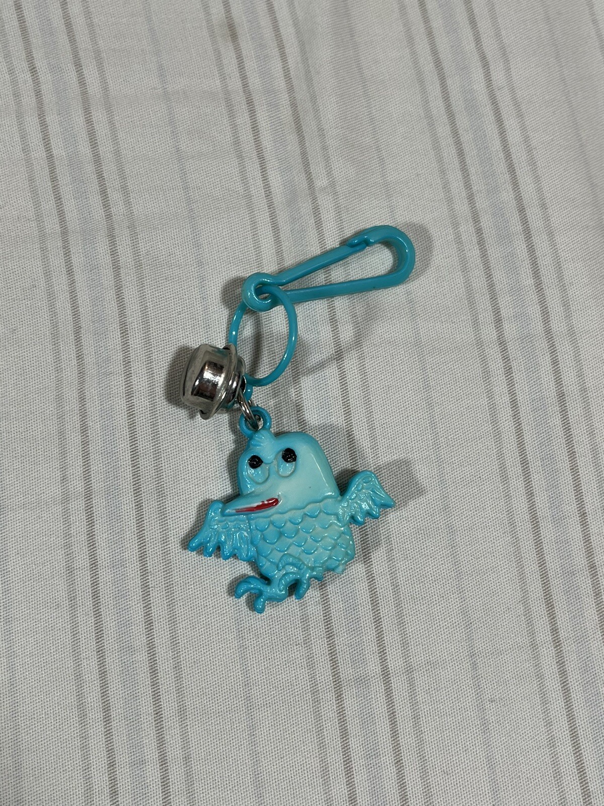 Rare Vintage 80’s Bell Charm Bird Blue Eagle For Plastic Chain Necklace D1