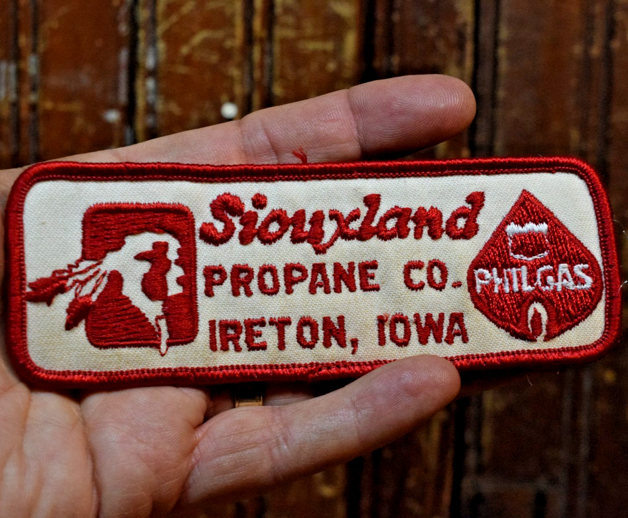 PHILLIPS 66 SIOUXLAND IRETON IOWA EMBROIDERED CLOTH PATCH LOGO SIGN 5″ INDIAN