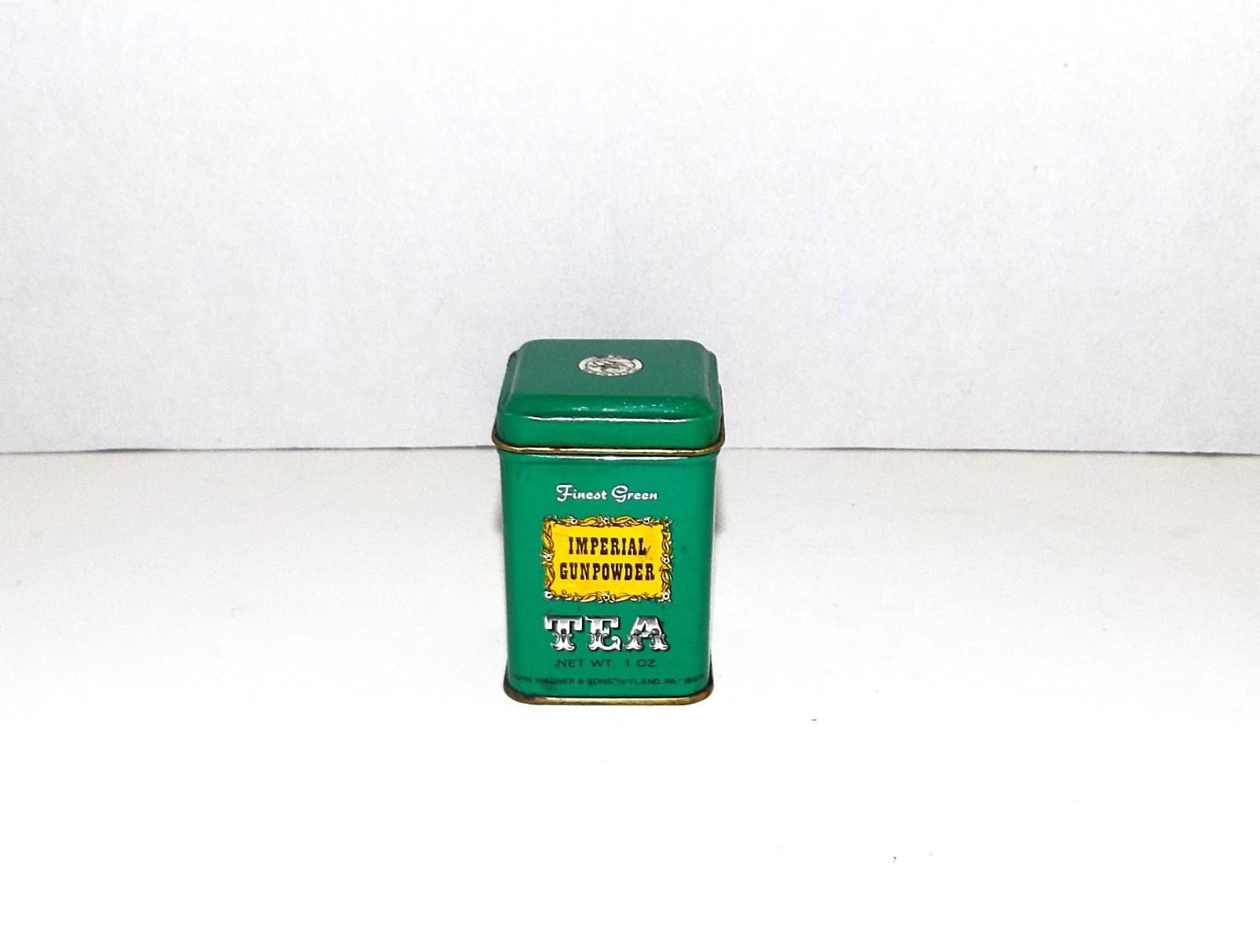 Vtg Finest Green Imperial Gunpowder Tea Tin John Wagner & Sons Partial Product