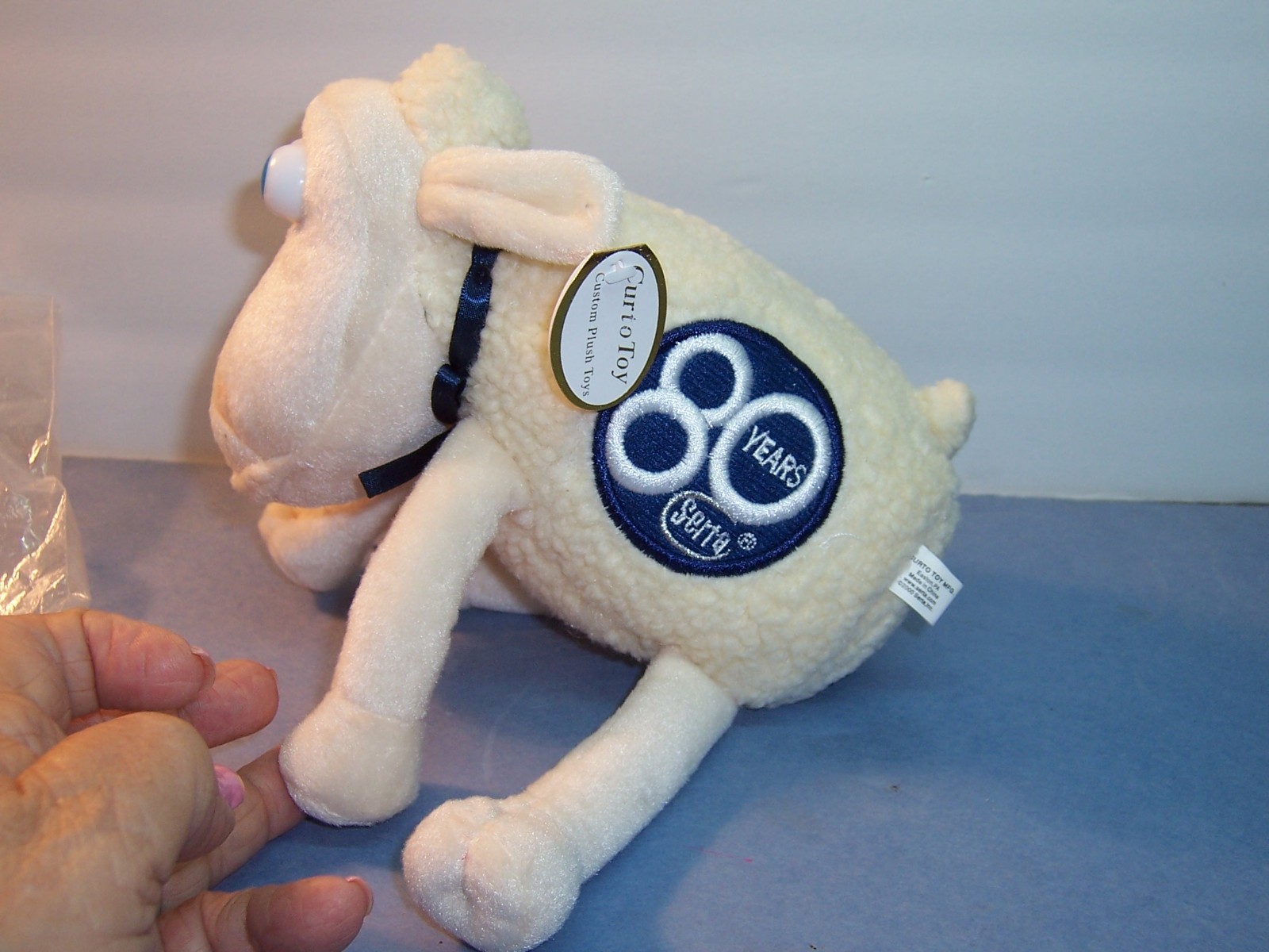 Serta Sheep 80 Years Anniversary Counting Sheep Lamb Plush Blue Eyes NWT