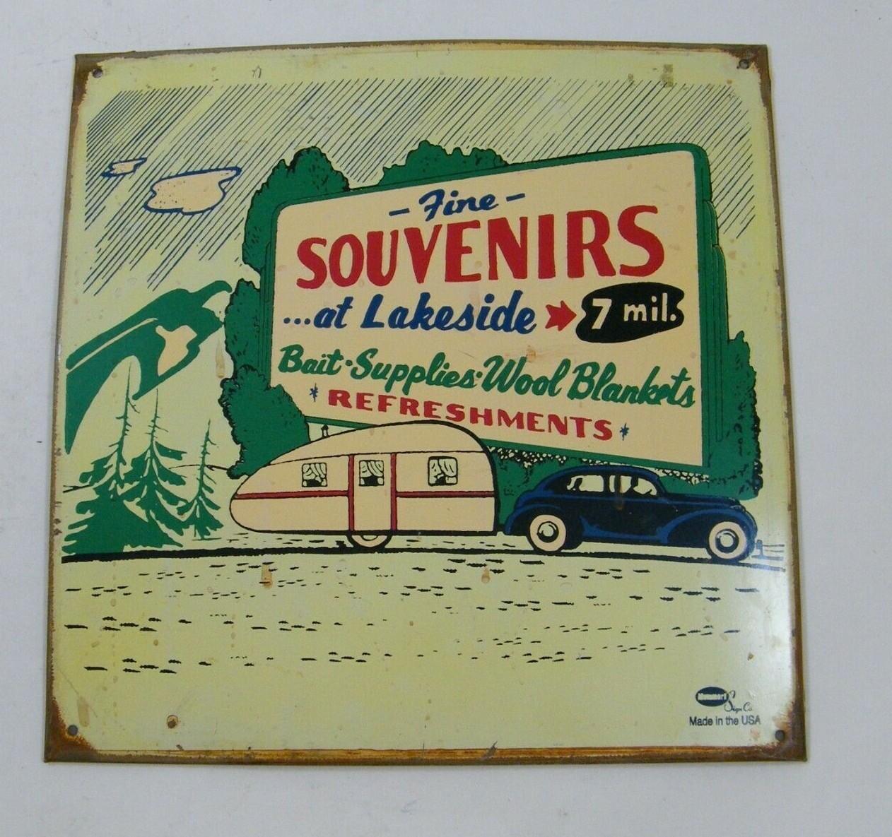 VINTAGE MUMMERT SIGN CO USA SOUVENIRS AT LAKESIDE METAL SIGN 11 1/2″ X 11 1/2″