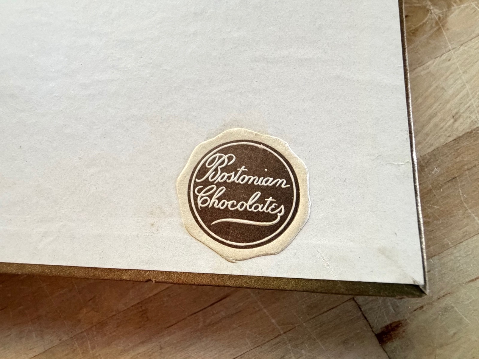 F.H. Dow Company, Cambridge Mass., Bostonian Chocolates Box ca. 1910-1920