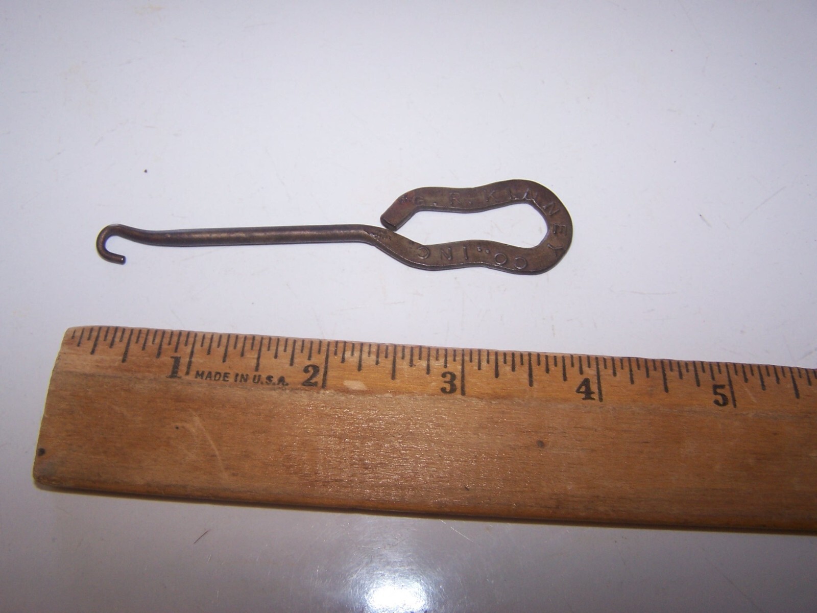 Antique Vintage G.R. KINNEY COMPANY INC Shoe Button Hook